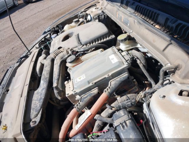 3FA6P0LU6HR315777 Ford Fusion Hybrid Se