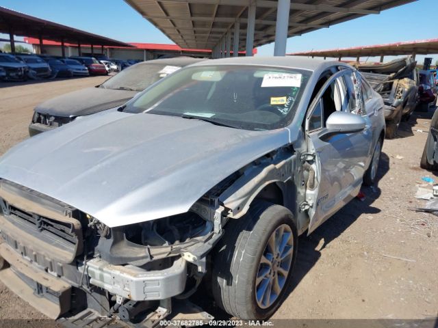 3FA6P0LU6HR315777 Ford Fusion Hybrid Se