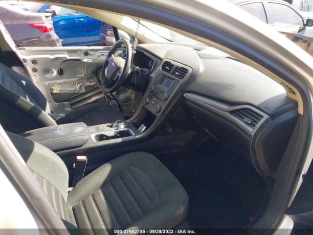 3FA6P0LU6HR315777 Ford Fusion Hybrid Se