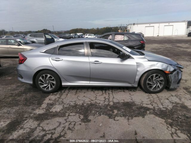 2HGFC2F71JH556382 Honda Civic Sedan Ex