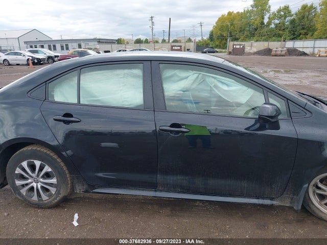 Toyota Corolla Hybrid Le 2022 JTDEAMDE9NJ043897 Image 12