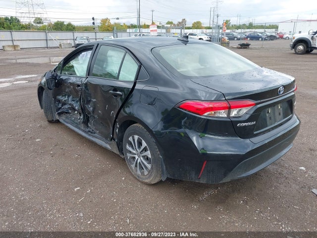 Toyota Corolla Hybrid Le 2022 JTDEAMDE9NJ043897 Image 3