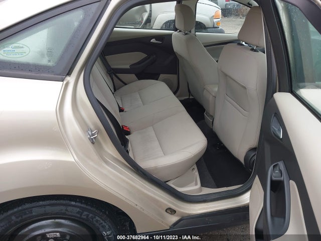 1FADP3FE9JL248805 Ford FOCUS SE