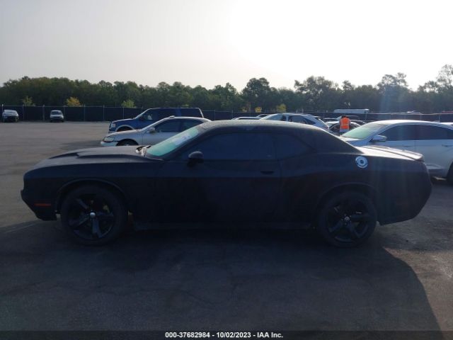 2C3CDZAG5GH153744 Dodge Challenger Sxt