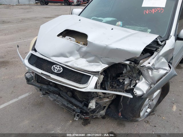 2005 TOYOTA RAV4 VIN: JTEGD20V950056421