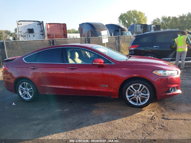 Ford Fusion Energi Titanium 2016 3FA6P0SU0GR316133 Image 13