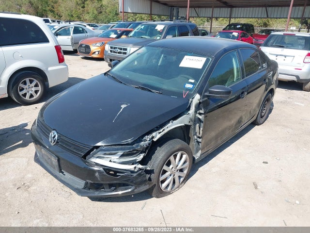 3VW2K7AJ5EM313663 Volkswagen Jetta Sedan S