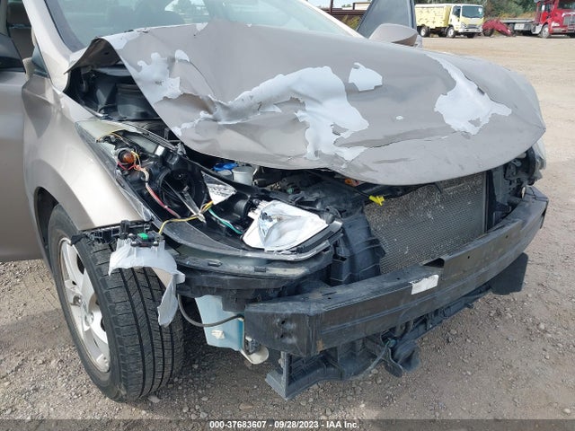 Hyundai ELANTRA SE 2015 5NPDH4AE7FH633912 Image 6