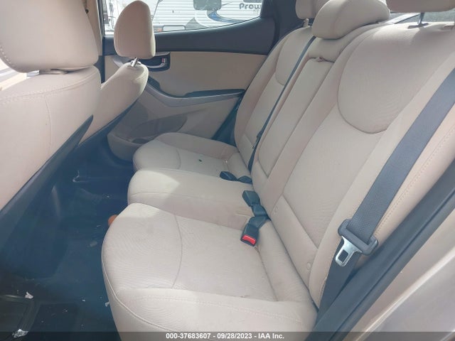 2015 HYUNDAI ELANTRA SE VIN: 5NPDH4AE7FH633912