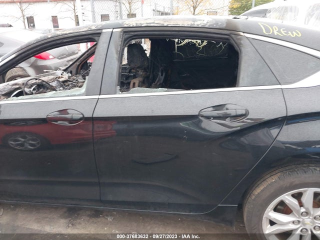 Chevrolet IMPALA LT 2017 1G1105S36HU164309 Image 13