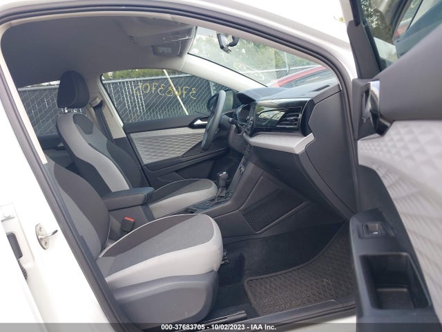 3VVCX7B23NM047898 Volkswagen TAOS S