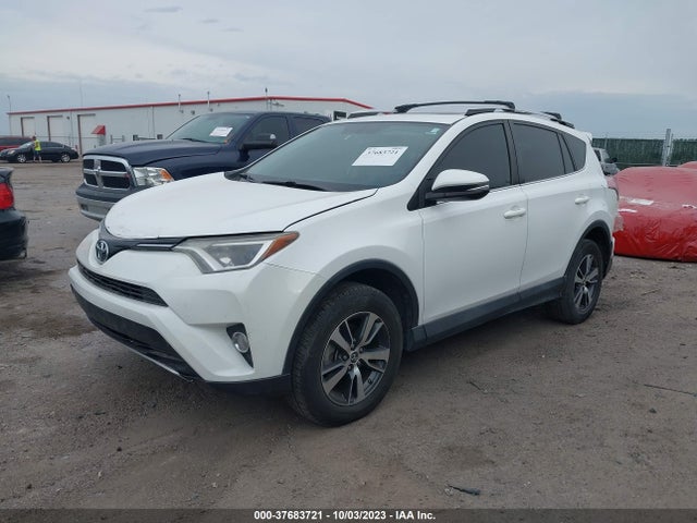 Toyota Rav4 Xle 2016 2T3WFREV7GW272147 Image 2