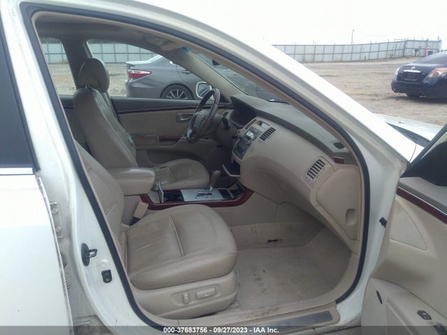 2006 HYUNDAI AZERA LIMITED VIN: KMHFC46F86A058151