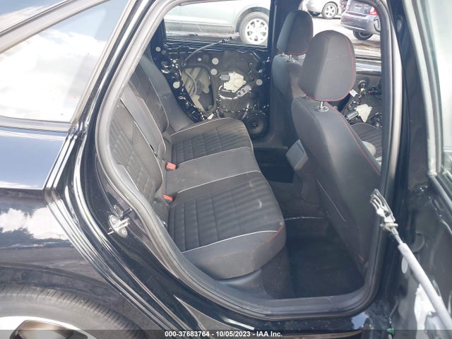 3VW6T7BU6KM173741 Volkswagen Jetta Gli S