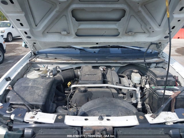 2004 GMC ENVOY XL SLT VIN: 1GKES16S146192129