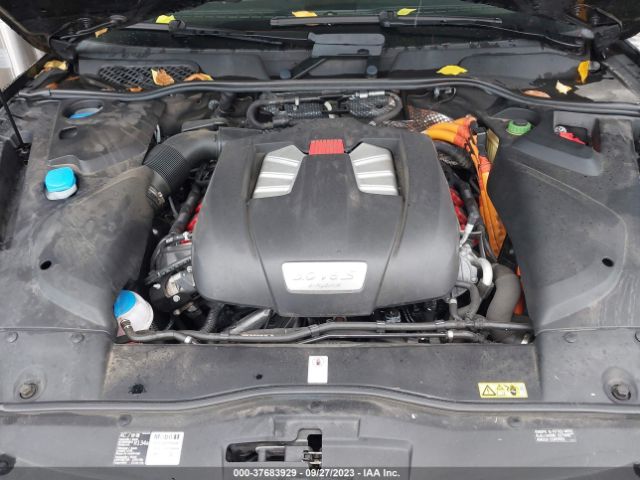 WP1AE2A2XGLA60179 Porsche Cayenne S E-hybrid