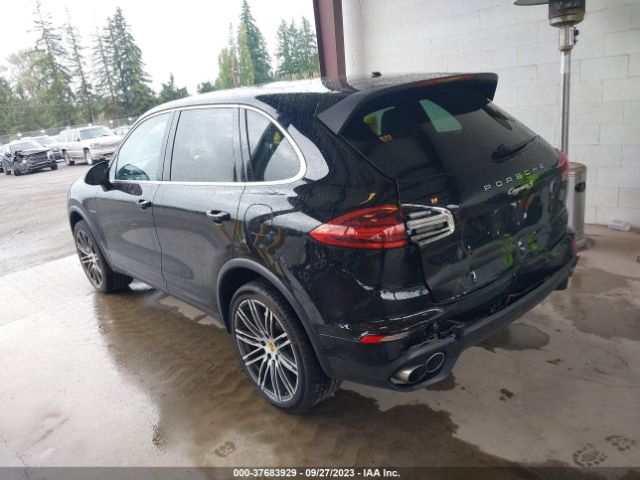 WP1AE2A2XGLA60179 Porsche Cayenne S E-hybrid