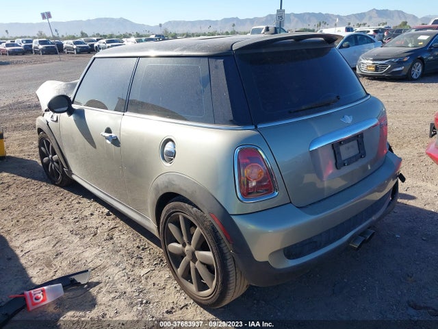 2007 MINI COOPER HARDTOP WMWMF73517TL85977 Photo 2
