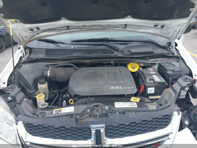 2C4RDGBG1FR686661 Dodge Grand Caravan Se