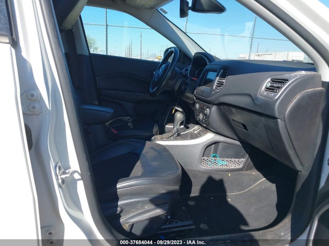 3C4NJCBB7KT789112 Jeep Compass Latitude