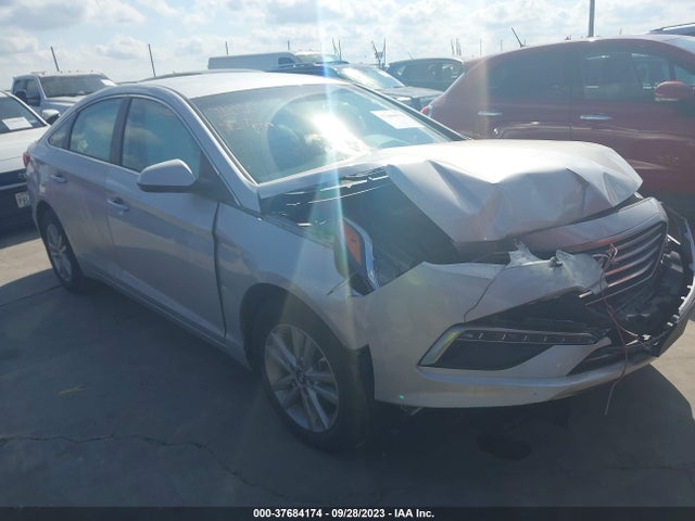 2015 HYUNDAI SONATA 2.4L SE VIN: 5NPE24AF0FH217554