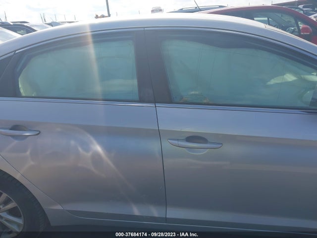 2015 HYUNDAI SONATA 2.4L SE VIN: 5NPE24AF0FH217554