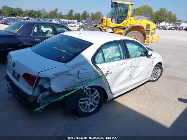 3VW2B7AJ4HM282443 Volkswagen Jetta 1.4t S