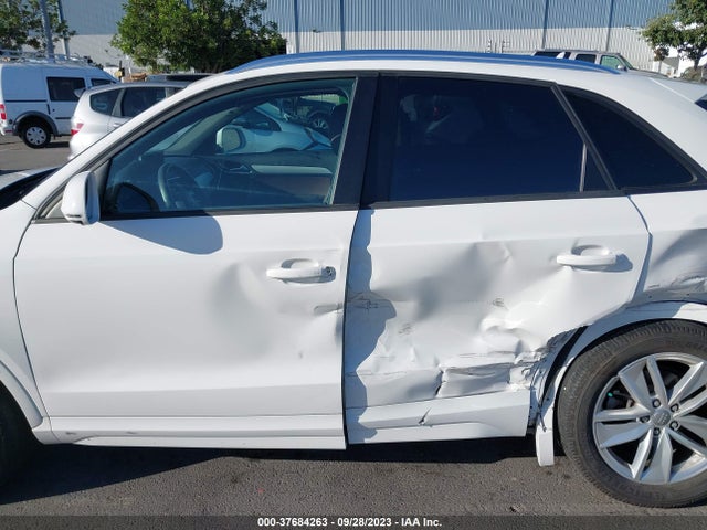 Audi Q3 PREMIUM 2017 WA1ECCFS2HR003412 Image 14