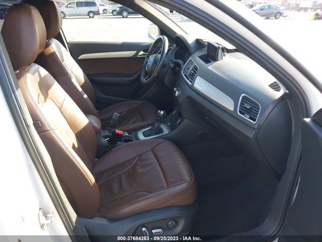 Audi Q3 PREMIUM 2017 WA1ECCFS2HR003412 Image 5