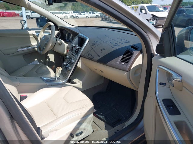 2012 VOLVO XC60 3.2L VIN: YV4952DL3C2285744