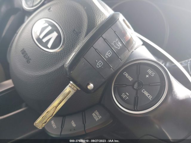 KNDJN2A27H7500161 KIA Soul Base