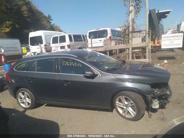 Volvo V60 T5 Premier Plus 2015 YV1612SC1F1189023 Image 14