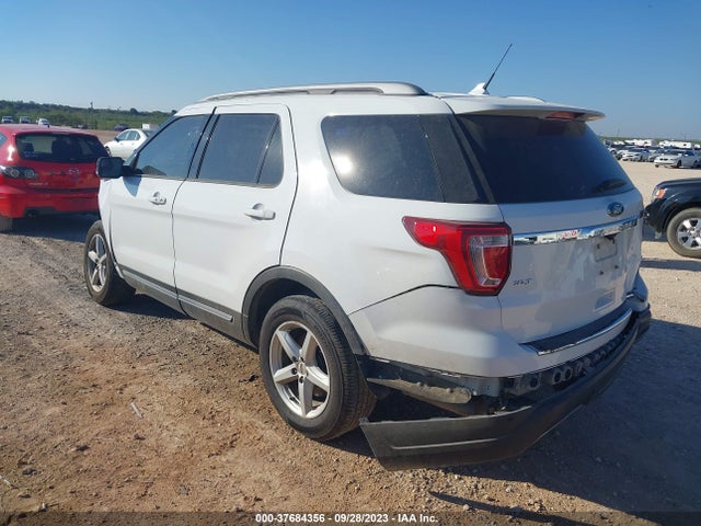 Ford EXPLORER XLT 2018 1FM5K7D88JGB08024 Image 3