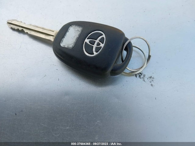 Toyota Prius C One/three/two/four 2014 JTDKDTB31E1062398 Image 11