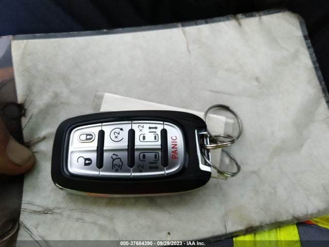 2C4RC1N78JR159172 Chrysler Pacifica Hybrid Limited