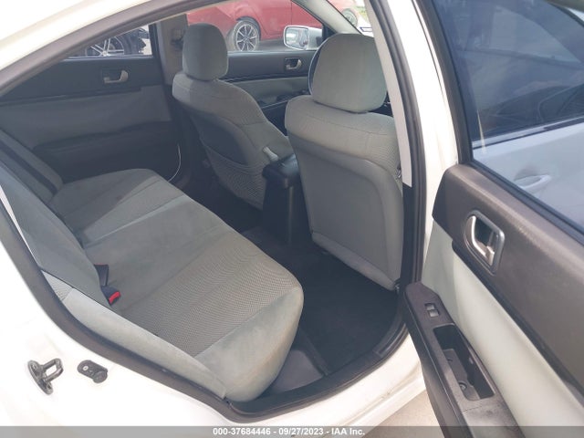 2011 MITSUBISHI GALANT ES/SE VIN: 4A32B3FF3BE017653