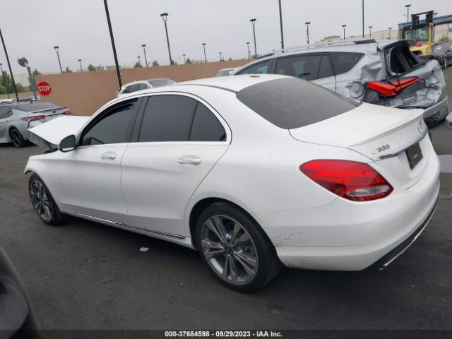 55SWF4JB8JU266058 Mercedes-Benz C-class C 300