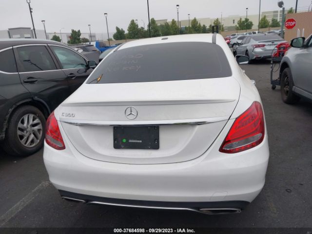 55SWF4JB8JU266058 Mercedes-Benz C-class C 300