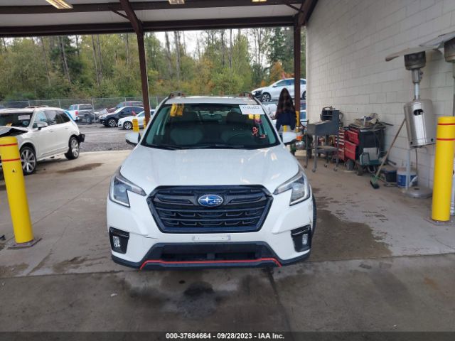 JF2SKAJC2NH435601 Subaru Forester Sport