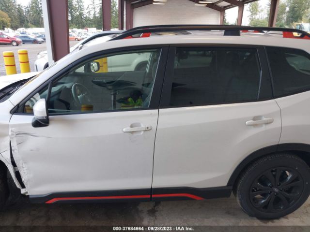 JF2SKAJC2NH435601 Subaru Forester Sport