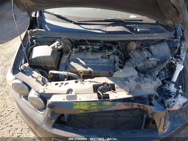 Chevrolet SONIC LS 2014 1G1JA5SH8E4128125 Image 10