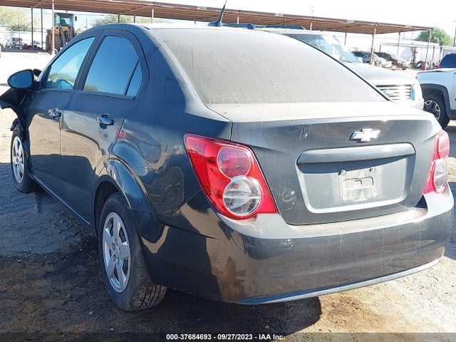Chevrolet SONIC LS 2014 1G1JA5SH8E4128125 Image 3