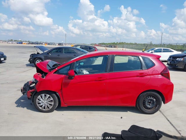 Honda FIT LX 2016 JHMGK5H53GS010637 Image 15