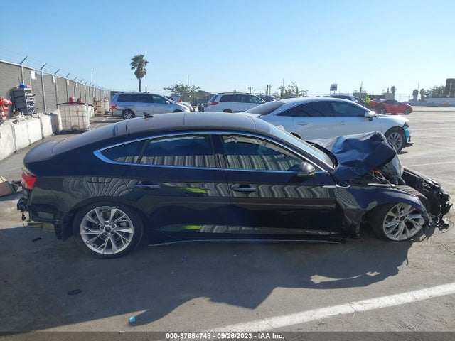 WAUABCF59NA007949 Audi A5 Sportback Premium