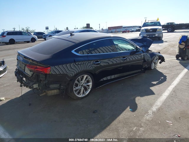 WAUABCF59NA007949 Audi A5 Sportback Premium