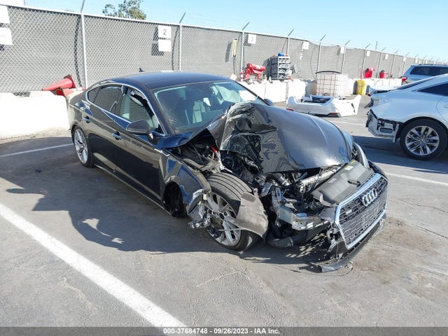 WAUABCF59NA007949 Audi A5 Sportback Premium