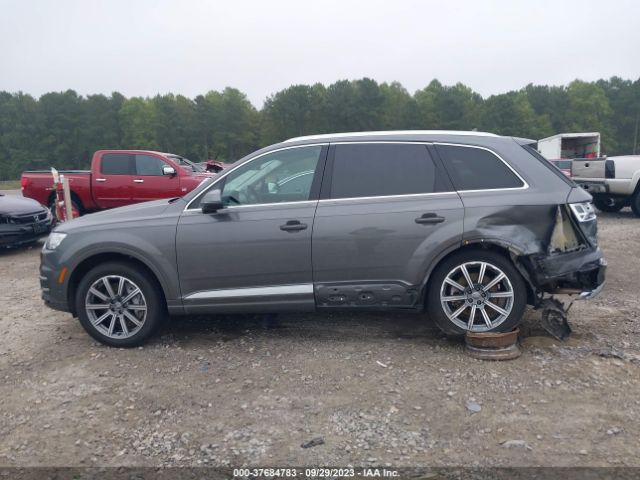 WA1LAAF7XKD039379 Audi Q7 Premium Plus