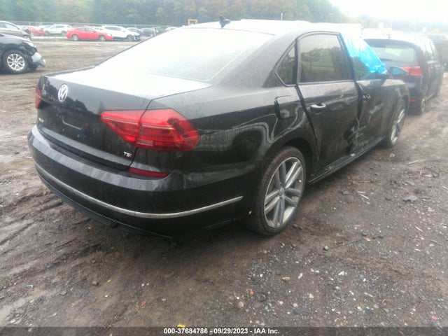 1VWAA7A32JC003062 Volkswagen Passat 2.0t S/r-line
