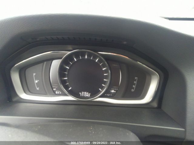 YV140MSKXH1358987 Volvo V60 Premier