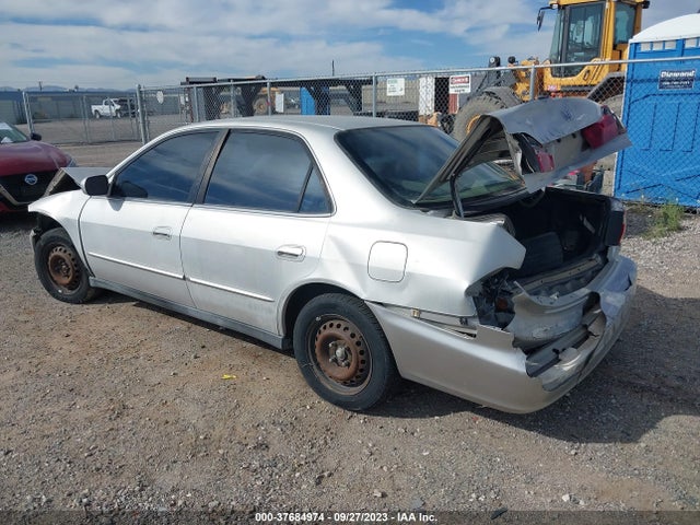 1998 HONDA ACCORD LX VIN: 1HGCG5641WA230019